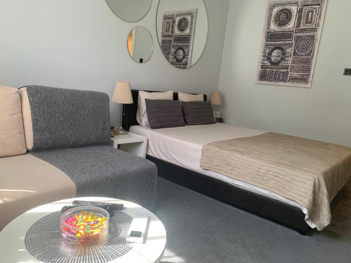 Apartment Skadarlija Free Parking Belgrade Exterior photo